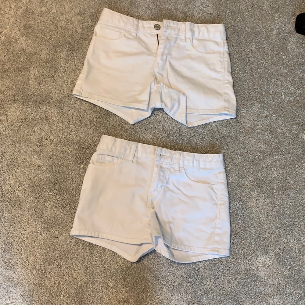 Two Pairs Gap Denim Regular Stretch Shortie Short